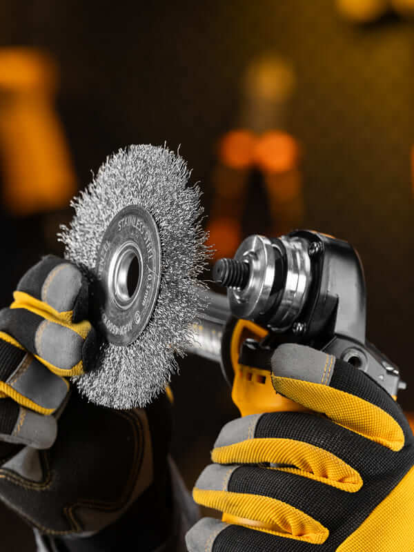 Кордщетка для УШМ DENZEL прямая радиальная витая нержавеющая мягкая 125мм х 22мм (пров.0,3мм)