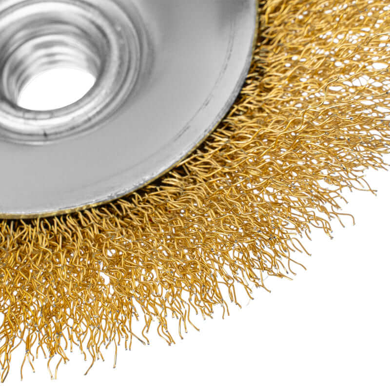 Кордщетка для УШМ DENZEL с наклоном радиальная мягкая нержавеющая латунированная 125мм х М14 (пров.0,3мм)