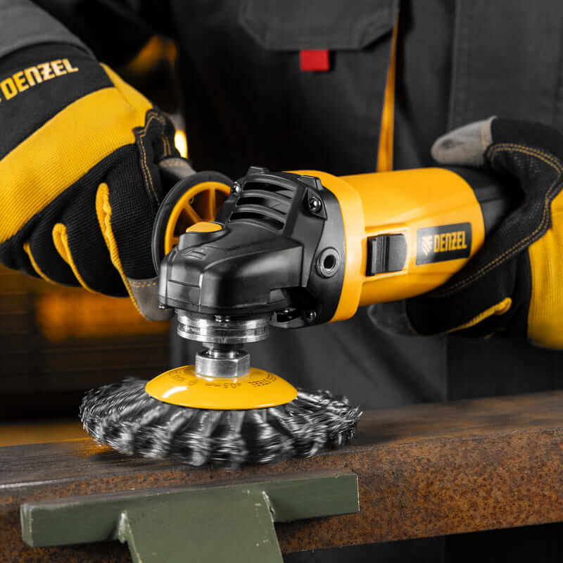 Кордщетка для УШМ DENZEL с наклоном радиальная витая нержавеющая 125мм х М14 (пров.0,5мм)