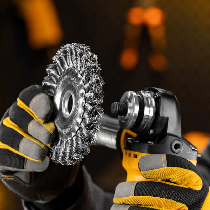 Кордщетка для УШМ DENZEL прямая радиальная витая нержавеющая 125мм х 22мм (пров.0,5мм)