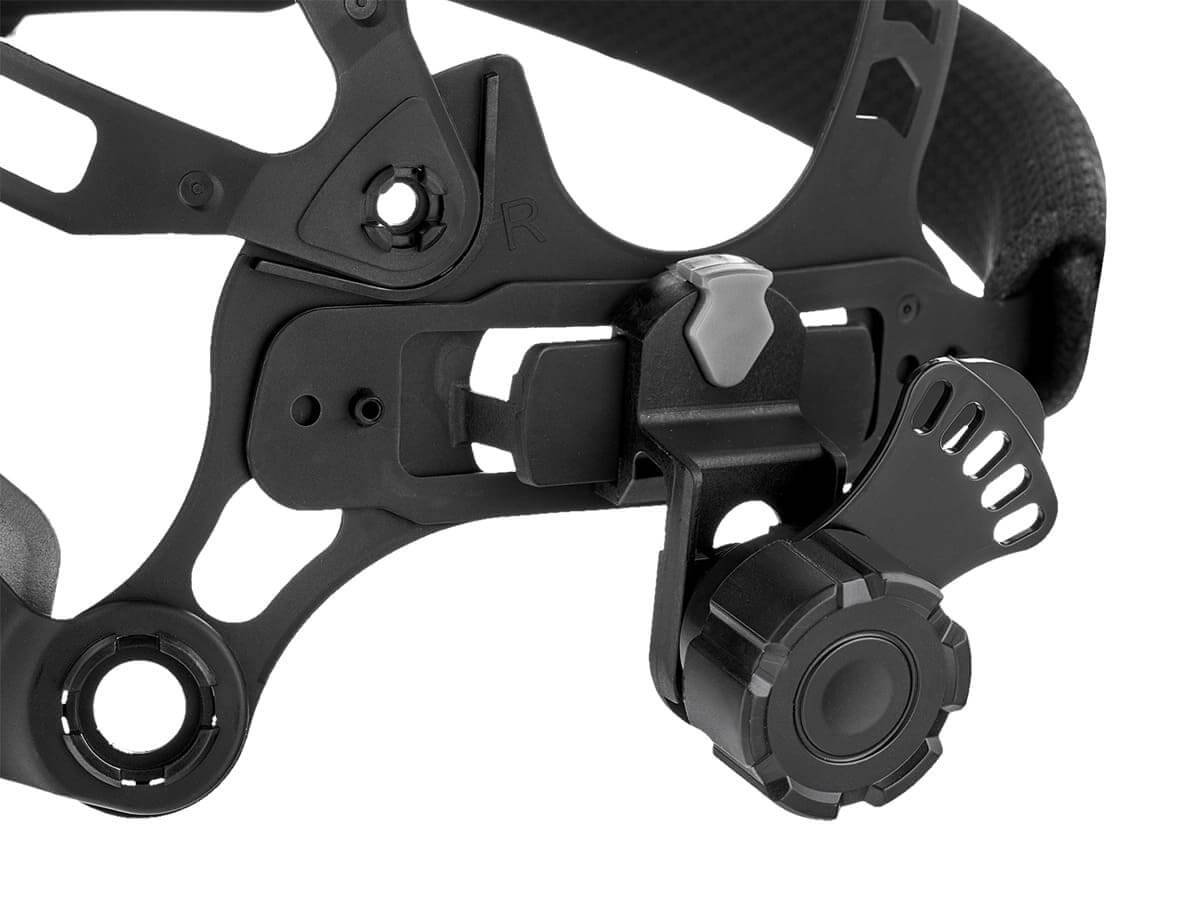 Маска сварщика (СВАРОГ) TECH C50I ХИЩНИК TRUE COLOR PLUS