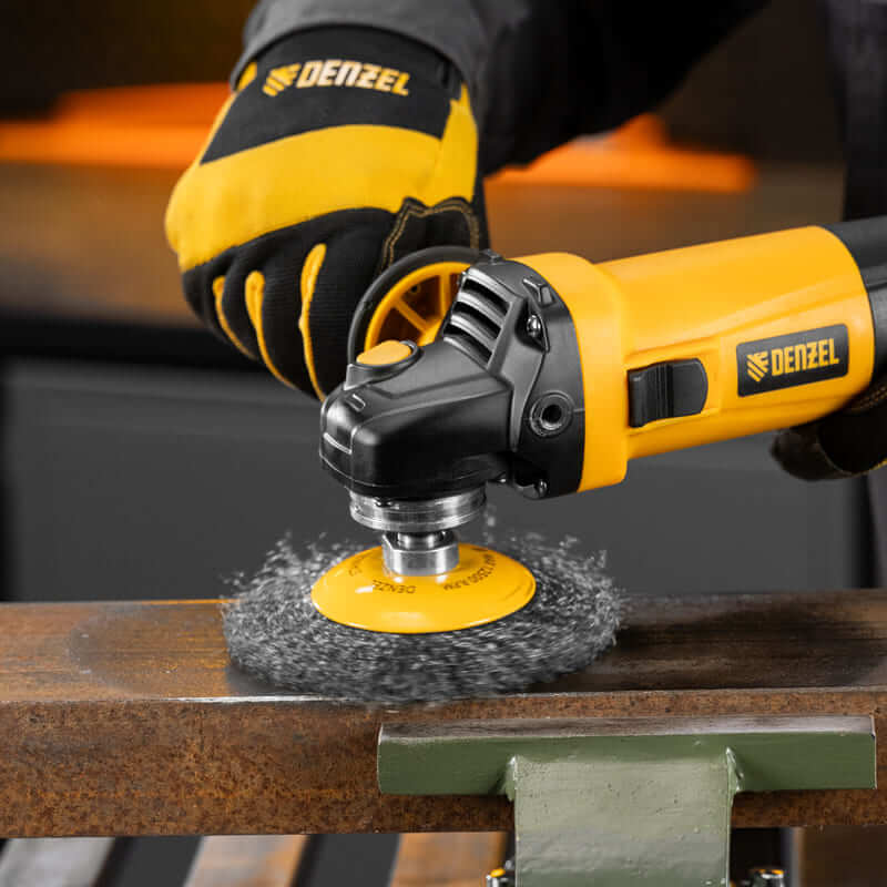 Кордщетка для УШМ DENZEL с наклоном радиальная мягкая нержавеющая латунированная 125мм х М14 (пров.0,3мм)